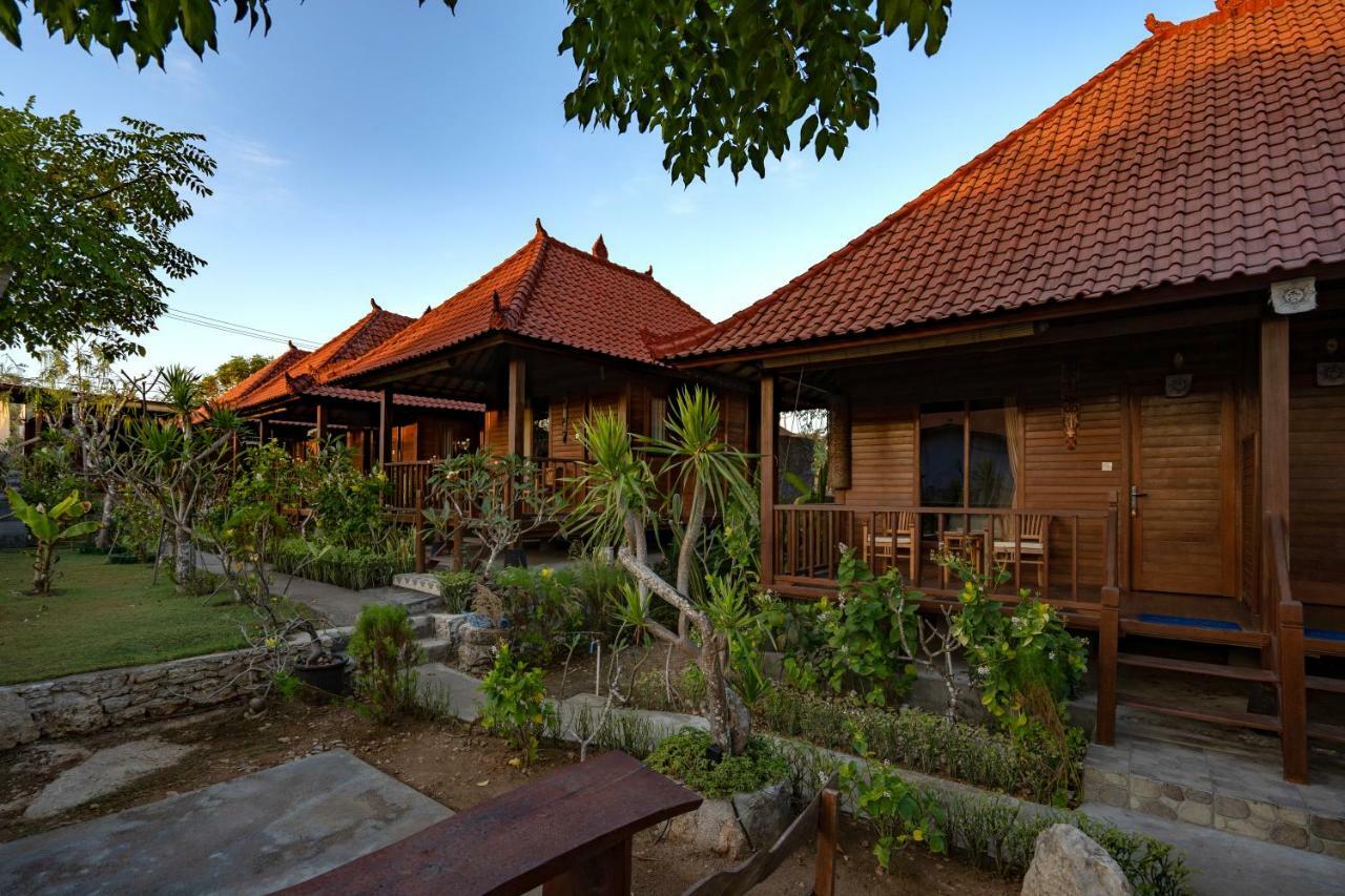 Smooth Garden Bed & Breakfast นูซาเลมโบงัน ภายนอก รูปภาพ